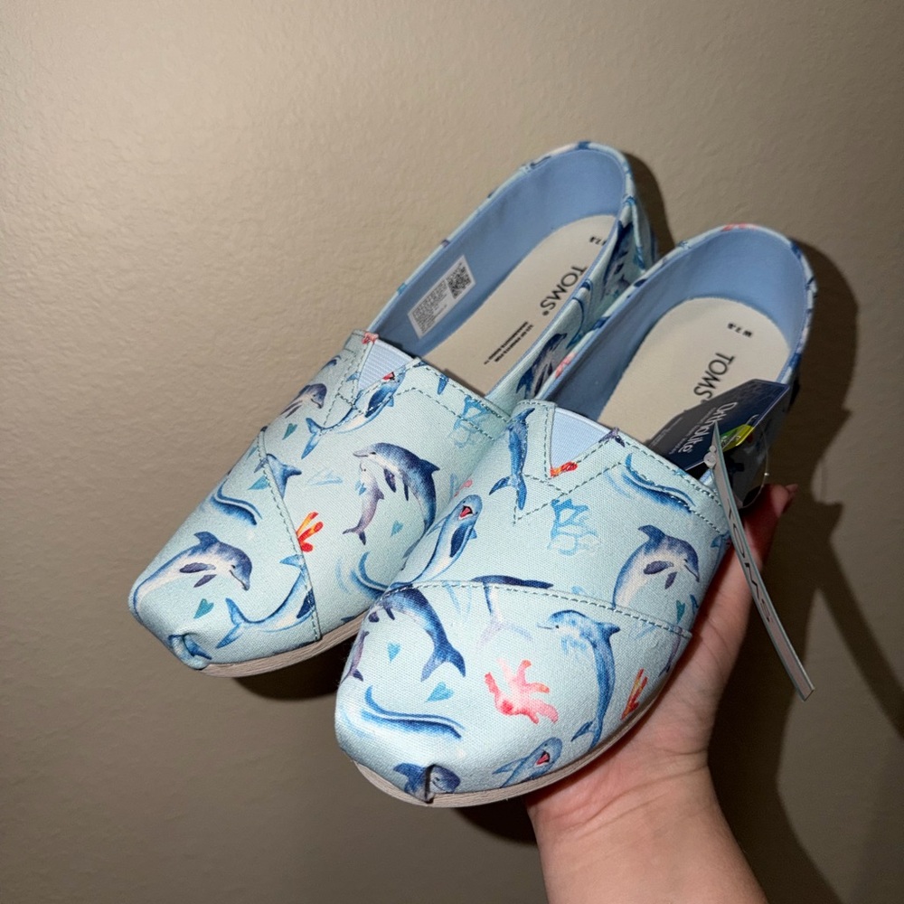 TOMS dolphin flats